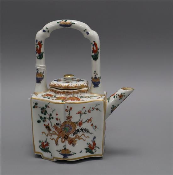 A Samson porcelain armorial teapot height 18.5cm